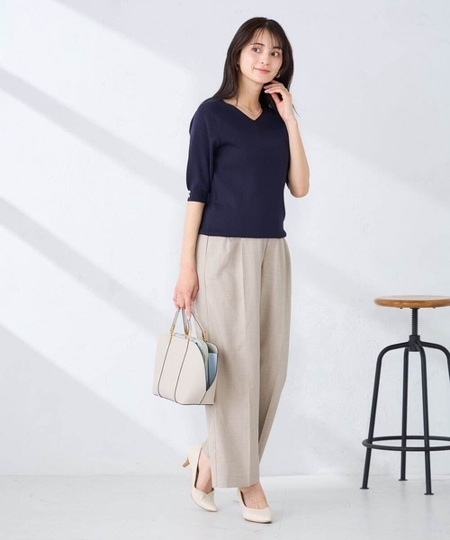 a.v.v（アーヴェヴェ）の「【洗える】タックワイドパンツ（スラックス・レディース・ベージュ/クリーム・38/36/40）」の9枚目の写真