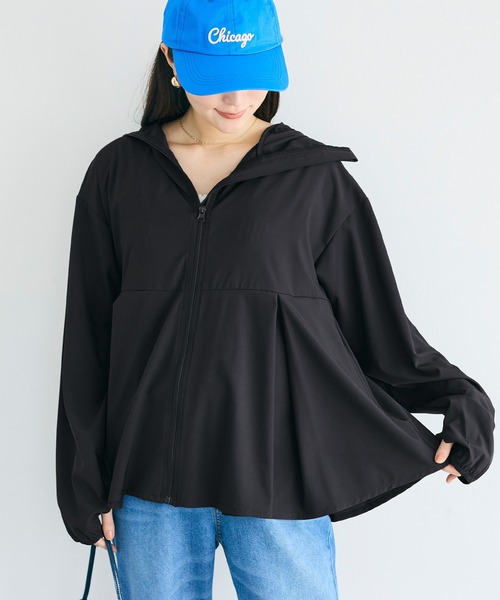coca(coca)(コカ)の「UVカットタックぺプラムパーカー(パーカー・レディース・ブラック/グレイッシュベージュ・L/M/S)」の9枚目の写真