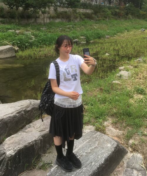 LUVISTRUE（ラヴイズトゥルー）の「LVTR PATCH TEE(3COLOR)（Tシャツ/カットソー・レディース・グレー/ネイビー/ホワイト・FREE）」の19枚目の写真