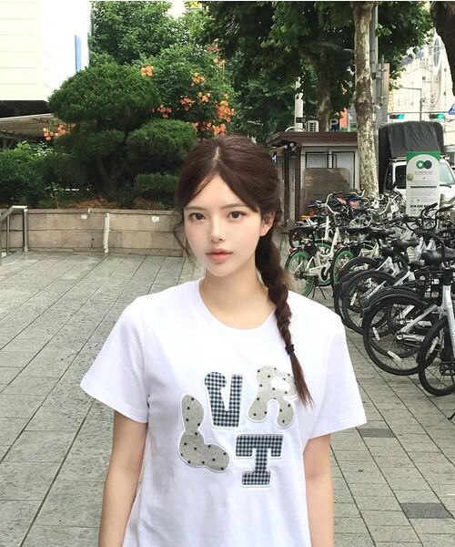 LUVISTRUE（ラヴイズトゥルー）の「LVTR PATCH TEE(3COLOR)（Tシャツ/カットソー・レディース・グレー/ネイビー/ホワイト・FREE）」の14枚目の写真