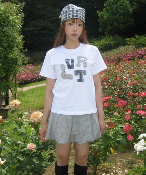 LUVISTRUE（ラヴイズトゥルー）の「LVTR PATCH TEE(3COLOR)（Tシャツ/カットソー・レディース・グレー/ネイビー/ホワイト・FREE）」の5枚目の写真