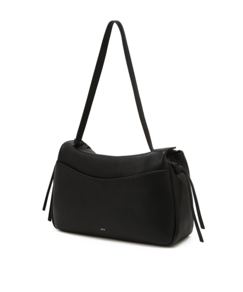athe（アテ）の「[DEMAIN] ブラックレザーデマンショルダーバッグ L AABA6F285BK（ショルダーバッグ・レディース・ブラック・FREE）」の4枚目の写真