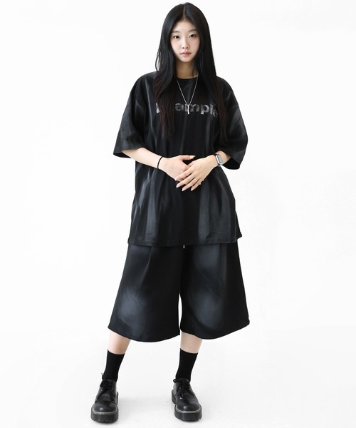 minsobi(ミンソビ)の「スプレーグラデーション ペイントスプラッシュ オーバーサイズ半袖Tシャツ ユニセックス(Tシャツ/カットソー・メンズ・ホワイト/ブラック・FREE)」の4枚目の写真