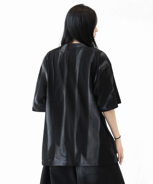 minsobi(ミンソビ)の「スプレーグラデーション ペイントスプラッシュ オーバーサイズ半袖Tシャツ ユニセックス(Tシャツ/カットソー・メンズ・ホワイト/ブラック・FREE)」の14枚目の写真