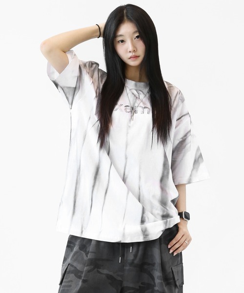 minsobi(ミンソビ)の「スプレーグラデーション ペイントスプラッシュ オーバーサイズ半袖Tシャツ ユニセックス(Tシャツ/カットソー・メンズ・ホワイト/ブラック・FREE)」の19枚目の写真