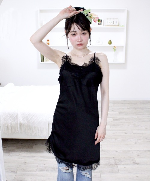 Reurie'(レウリィ)の「【original】ドロストサテンキャミワンピース / レース レイヤード 重ね着 ビスチェ ミニ丈 2way フェミニン きれいめ シンプル 大人カジュアル(チュニック・レディース・ブラック/ライトブルー/アイボリー・FREE)」の11枚目の写真