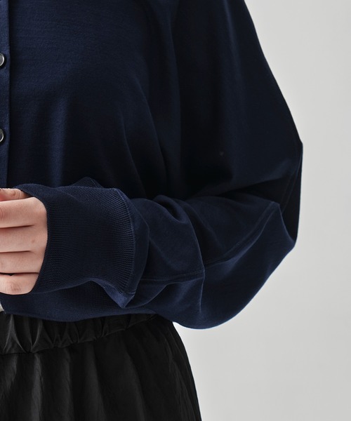 GOOD PEOPLE GOOD STITCHING GOOD PRODUCT（グッドピープルグッドスティッチンググッドプロダクト）の「[GOOD PEOPLE GOOD STITCHING GOOD PRODUCT/グッドピープル グッドステッチング グッドプロダクト]Crew Neck Cropped Knit Cardigan（Tシャツ/カットソー・レディース・ネイビー/ブラック・S/M）」の12枚目の写真