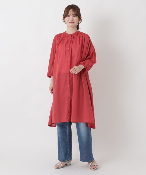 one'sterrace(ワンズテラス)の「【リンネル7月号掲載】ボイルギャザー 7分袖ワイドワンピース(ワンピース・レディース・ブラック系8/レッド系9/ブルー系その他7・02)」の4枚目の写真