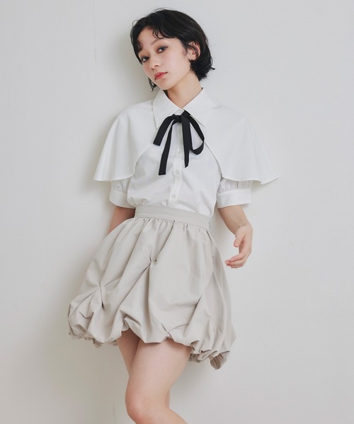 REDYAZEL（レディアゼル）の「リボンタイケープシャツブラウス（シャツ/ブラウス・レディース・ブルー系その他/オフホワイト/ライトグレー・FREE）」の7枚目の写真