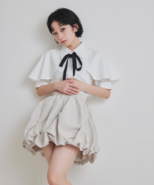 REDYAZEL（レディアゼル）の「リボンタイケープシャツブラウス（シャツ/ブラウス・レディース・ブルー系その他/オフホワイト/ライトグレー・FREE）」の8枚目の写真