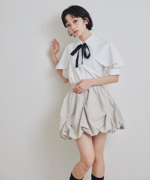 REDYAZEL（レディアゼル）の「リボンタイケープシャツブラウス（シャツ/ブラウス・レディース・ブルー系その他/オフホワイト/ライトグレー・FREE）」の10枚目の写真