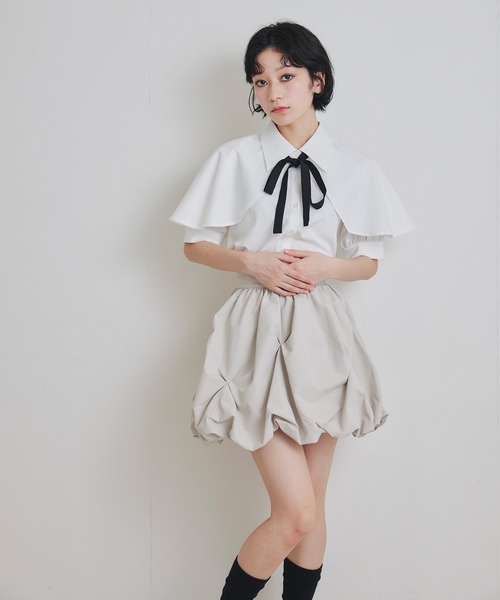 REDYAZEL（レディアゼル）の「リボンタイケープシャツブラウス（シャツ/ブラウス・レディース・ブルー系その他/オフホワイト/ライトグレー・FREE）」の12枚目の写真