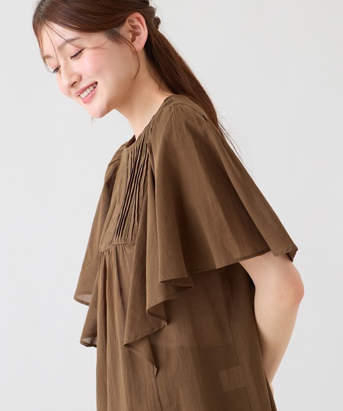Rose Tiara(ローズティアラ)の「ピンタックヨーク綿シフォンブラウス(シャツ/ブラウス・レディース・ブラック/オレンジ/カーキ・38/46/42)」の3枚目の写真