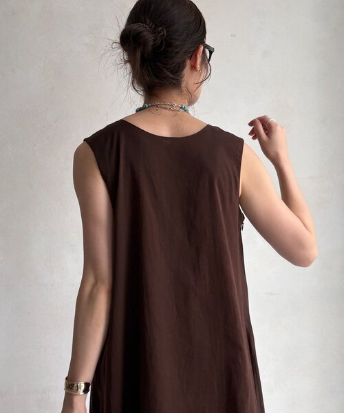 DouDou(ドゥドゥ)の「【WEB限定】綿ローン前後2WAYワンピース(ワンピース・レディース・チャコールグレー/ブラウン/ブルー・FREE)」の6枚目の写真