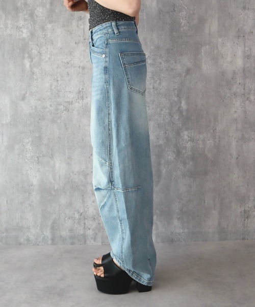CECIL McBEE（セシルマクビー）の「カーブデニムパンツ（デニムパンツ・レディース・グレー/ベージュ/サックスブルー・61/64）」の9枚目の写真