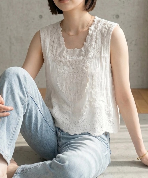 deux amour（ドゥーザムール）の「レースパッチワーククロップドトップス（Tシャツ/カットソー・レディース・ベージュ/ホワイト・FREE）」の5枚目の写真