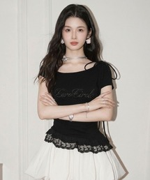 \1枚で映える、大人の甘さ/ レースフリル スタッズロゴ オフショル半袖Tシャツ
