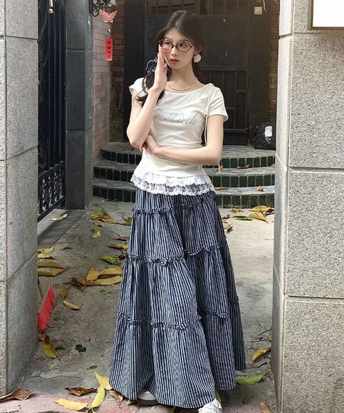 BENDER TOKYO（ベンダートウキョウ）の「＼1枚で映える、大人の甘さ／ レースフリル スタッズロゴ オフショル半袖Tシャツ（Tシャツ/カットソー・レディース・ホワイト/ブラック・FREE）」の6枚目の写真