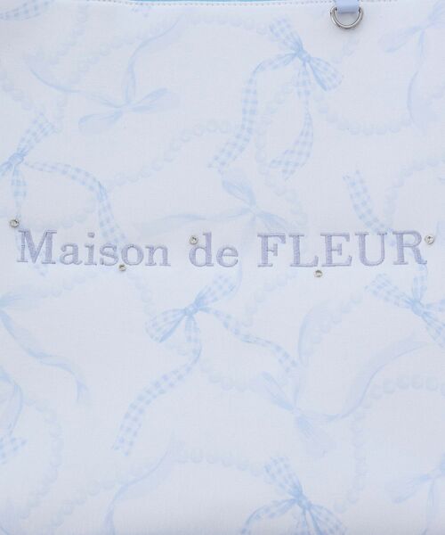 Maison de FLEUR（メゾンドフルール）の「リボンパールプリントマルチポケットトートバッグ（トートバッグ・レディース・ブラック/ブルー・FREE）」の7枚目の写真