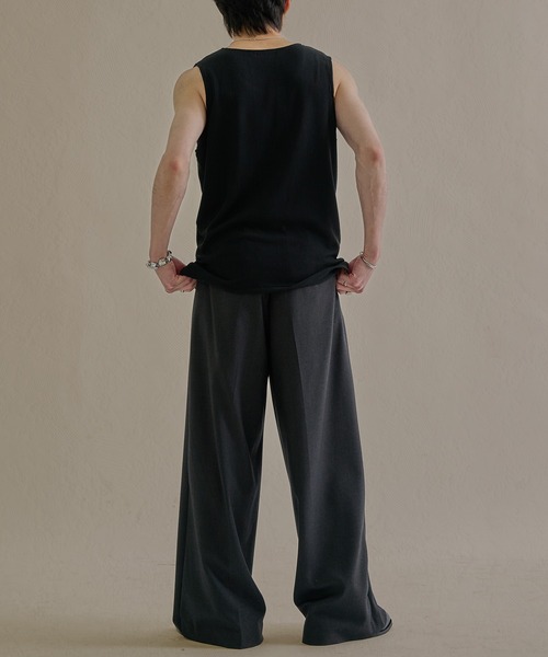 epnok(エプノック)の「リブスリットタンクトップ(タンクトップ・メンズ・オフホワイト/ブラック・SMALL/LARGE/MEDIUM)」の16枚目の写真