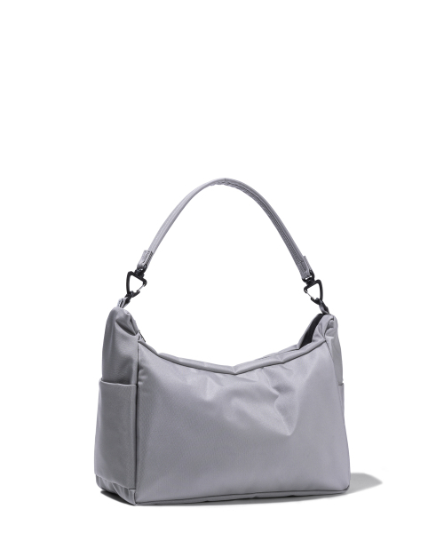 BUTDEEP(バッドディープ)の「042 OMNI FAVE BAG-SILVER GRAY(メッセンジャーバッグ・レディース・その他・FREE)」の2枚目の写真