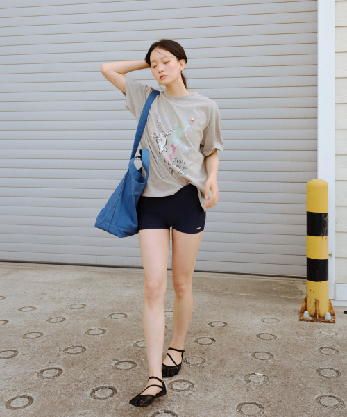 URAGO(ユラーゴ)の「Minimal swim shorts_2colors(その他パンツ・レディース・バーガンディー/ネイビー・SMALL/MEDIUM)」の4枚目の写真