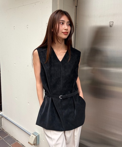 Henon.(ヘノン)の「フェイクスエードトップス(Tシャツ/カットソー・レディース・ボルドー/ブラック・F)」の16枚目の写真