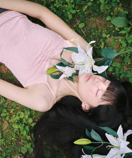 MIRECO(ミレコ)の「FLOWER EMBOSSED SLEEVELESS BABY PINK(Tシャツ/カットソー・レディース・その他・FREE)」の2枚目の写真