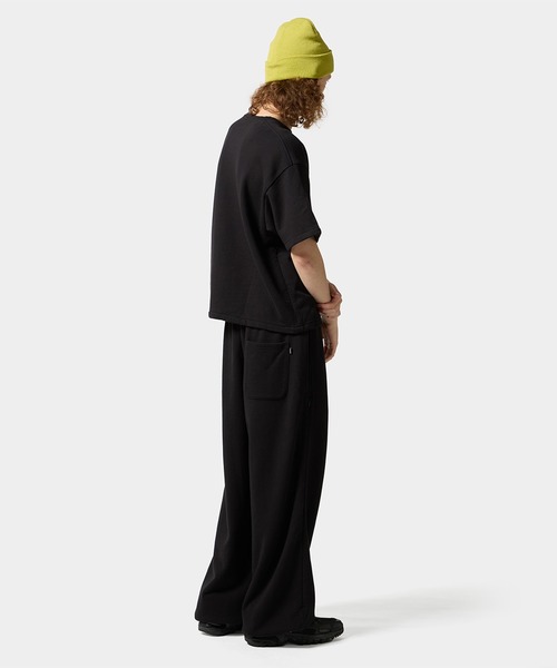 HUF(ハフ)の「AIR FLOW CREW(スウェット・メンズ・ブラック/アッシュグレー/グリーン系その他/オレンジ系その他・XL/L/M/S)」の12枚目の写真