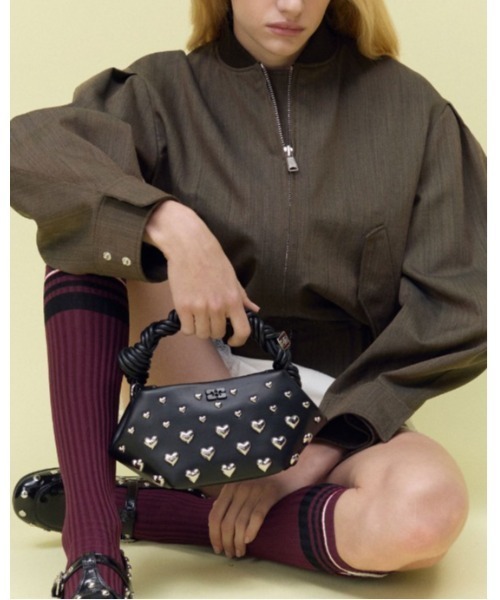 GANNI（ガニー）の「Bou Mini Hearts（ショルダーバッグ・レディース・ブラック・ONE SIZE）」の2枚目の写真