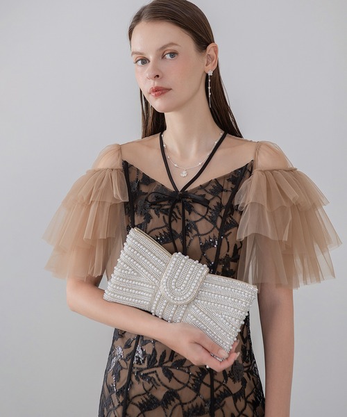 Leja(レジャ)の「【LEJA】パールビジューリボンフラップ2WAYクラッチバッグ結婚式 パーティー 成人式 二次会 同窓会 お呼ばれ オケージョン 20代 30代(ハンドバッグ・レディース・ホワイト・FREE)」の2枚目の写真