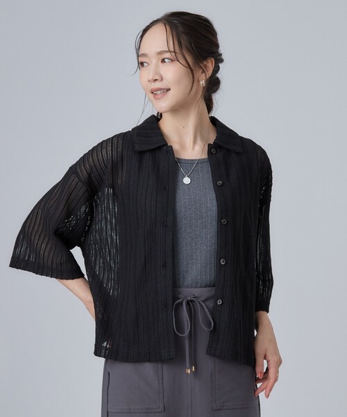 SHOO・LA・RUE(シューラルー)の「【洗濯機可/S-LL】軽やかで涼しげな 透かしレース風前開きシャツ(シャツ/ブラウス・レディース・ブラック/オフホワイト/キャメル・01/02/03/04)」の8枚目の写真