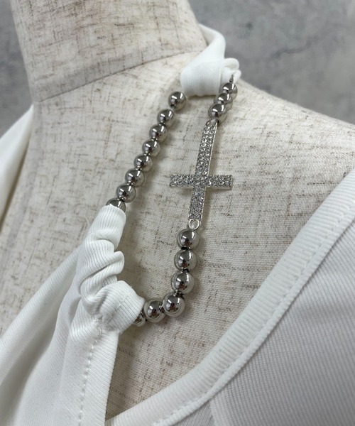 Sibra（シブラ）の「【クロスチャーム付き】ドレープホルターネックレイヤード風長袖トップス（Tシャツ/カットソー・レディース・ホワイト・M）」の16枚目の写真