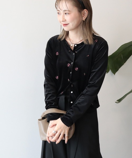 AMERICAN HOLIC(アメリカンホリック)の「【選べる丈】シアーベロア刺繍カーディガン(カーディガン/ボレロ・レディース・ブラウン/ブラック・M/L)」の1枚目の写真