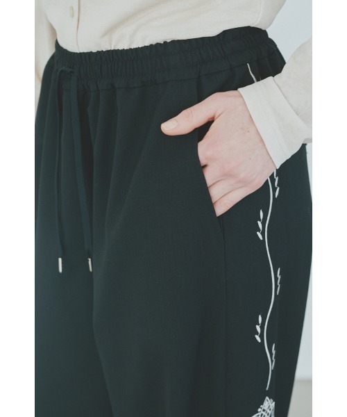 Muel Chic(ミュエルシック)の「Serein pants セイレンパンツ(その他パンツ・レディース・ブラック系/グレー系/ブラウン系・SMALL/MEDIUM)」の14枚目の写真