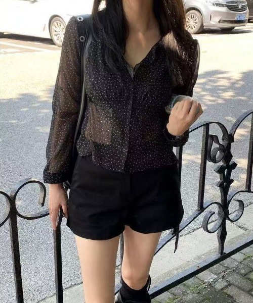 Vipoa(ヴィポア)の「Chiffon v-neck blouse(シャツ/ブラウス・レディース・ブラック・FREE)」の10枚目の写真