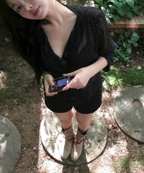 Vipoa(ヴィポア)の「Chiffon v-neck blouse(シャツ/ブラウス・レディース・ブラック・FREE)」の14枚目の写真