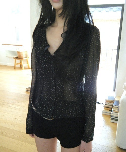 Vipoa(ヴィポア)の「Chiffon v-neck blouse(シャツ/ブラウス・レディース・ブラック・FREE)」の16枚目の写真
