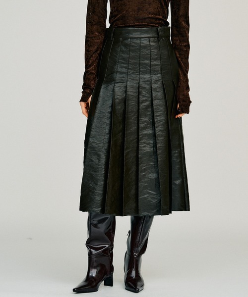 PRANK PROJECT(プランクプロジェクト)の「【2026Winter Pre-Order】シンセティックレザープリーツスカート / Synthetic Leather Pleated Skirt(スカート・レディース・ブラック/ブラウン・38/36)」の2枚目の写真