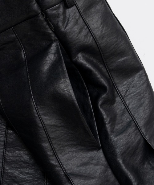 PRANK PROJECT(プランクプロジェクト)の「【2026Winter Pre-Order】シンセティックレザープリーツスカート / Synthetic Leather Pleated Skirt(スカート・レディース・ブラック/ブラウン・38/36)」の15枚目の写真