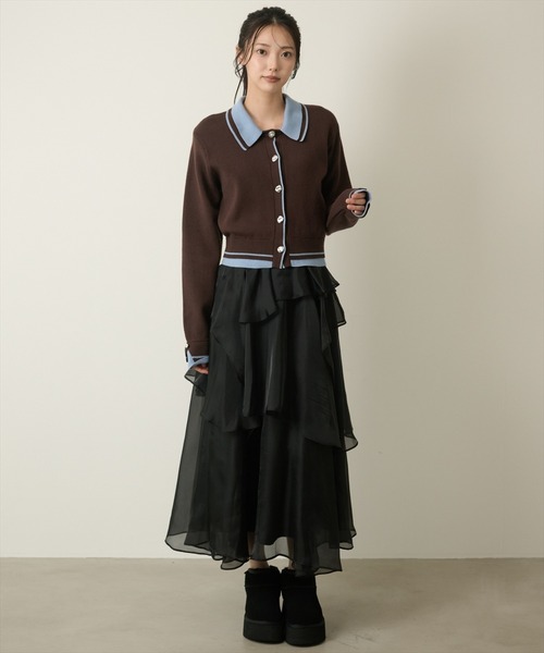 AND COUTURE(アンドクチュール)の「ラッフルフリルティアードスカート(スカート・レディース・ブラック/グレー/アイボリー・MEDIUM/SMALL)」の4枚目の写真