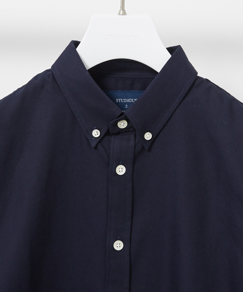 STUDIOUS（ステュディオス）の「エンブロイダリーカラーNEWオックスシャツ（シャツ/ブラウス・メンズ・グリーン/レッド/オフホワイト/ブルー/ベージュ/ネイビー/マスタード/オレンジ/サックスブルー・1/3/2）」の20枚目の写真