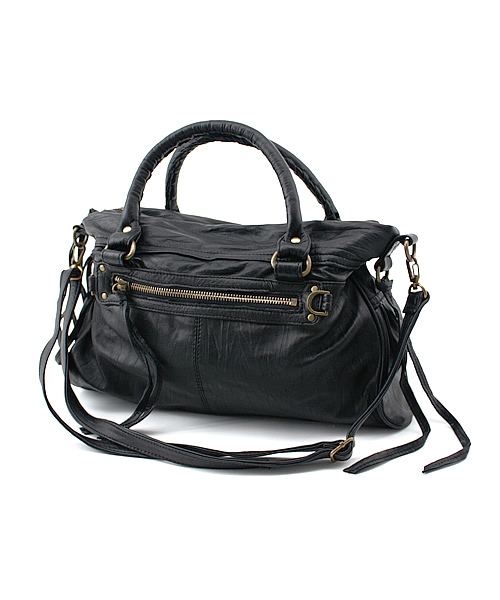 And A（アンドエー）の「ポーチミニショルダー（ショルダーバッグ・レディース・ブラック/ライトブラウン/パープル/レッド・FREE）」の2枚目の写真