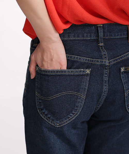 Lee（リー）の「Lee×安西こずえ/別注スリムテーパードパンツUSED（デニムパンツ・レディース・インディゴブルー/ライトインディゴブルー・X-SMALL/SMALL/MEDIUM）」の10枚目の写真