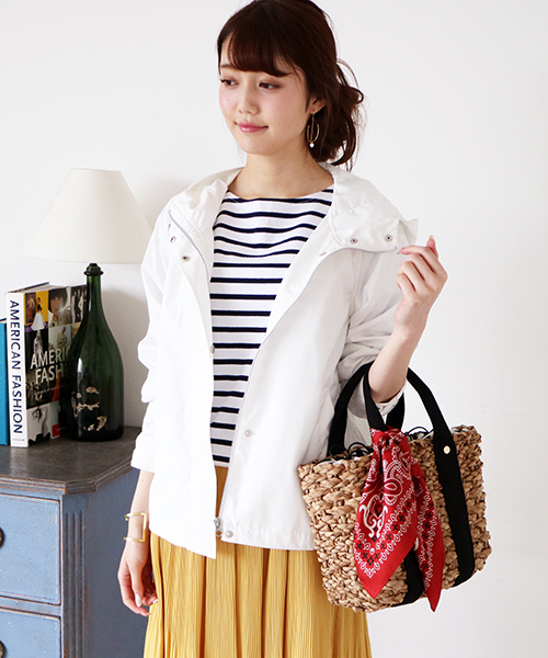 N.（N. Natural Beauty Basic）（エヌエヌナチュラルビューティーベーシック）の「マウンテンパーカー（ブルゾン・レディース・ベージュ/ネイビー/ホワイト・MEDIUM）」の2枚目の写真