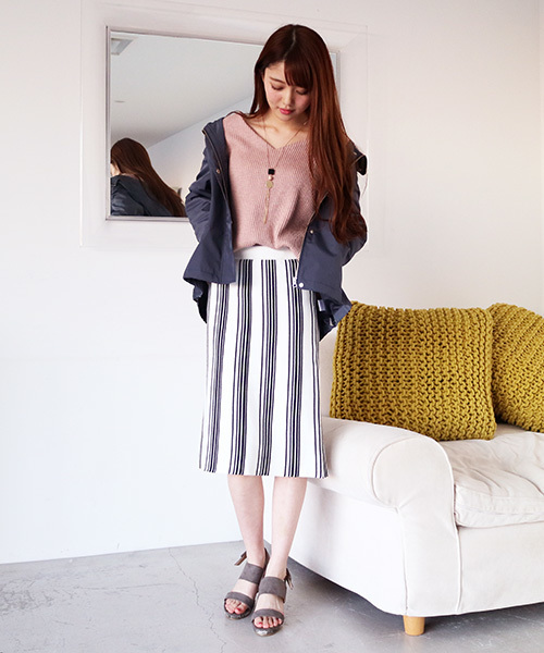 N.（N. Natural Beauty Basic）（エヌエヌナチュラルビューティーベーシック）の「マウンテンパーカー（ブルゾン・レディース・ベージュ/ネイビー/ホワイト・MEDIUM）」の8枚目の写真