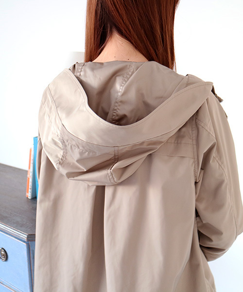 N.（N. Natural Beauty Basic）（エヌエヌナチュラルビューティーベーシック）の「マウンテンパーカー（ブルゾン・レディース・ベージュ/ネイビー/ホワイト・MEDIUM）」の15枚目の写真