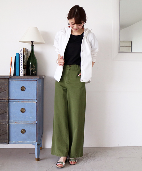 N.（N. Natural Beauty Basic）（エヌエヌナチュラルビューティーベーシック）の「マウンテンパーカー（ブルゾン・レディース・ベージュ/ネイビー/ホワイト・MEDIUM）」の21枚目の写真