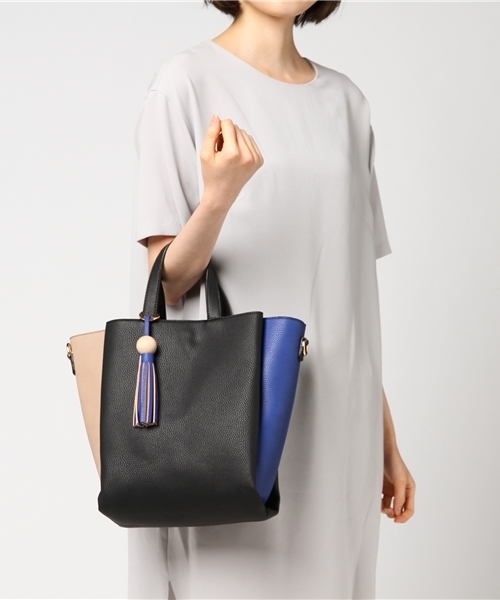 SESTO（セスト）の「タッセル付き2WAYショルダーバッグ（ショルダーバッグ・レディース・アイボリー/ブラック/ライトグレー・FREE）」の13枚目の写真