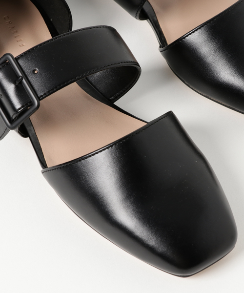 CHARLES & KEITH（チャールズ & キース）の「バックルドルセーフラット / BUCKLED D'ORSAY FLATS（パンプス・レディース・ブルーグリーン/シルバー/ブラック・24.5cm/24cm/22.5cm/23.5cm/23cm）」の8枚目の写真